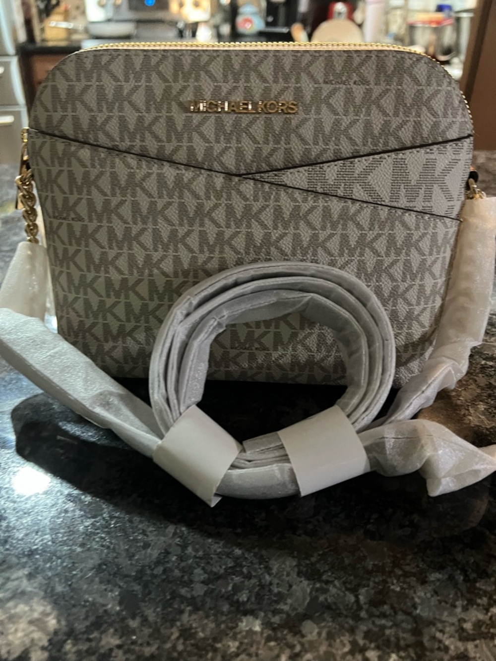 Michael Kors Cream Logo Crossbody with Gold Hardware - Picture 5 of 8